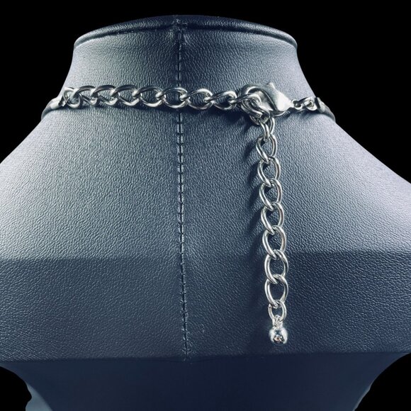 Boho Cheetah Pendant Necklace Hammered Metal Tribal Festival Statement Jewelry - Picture 6 of 7